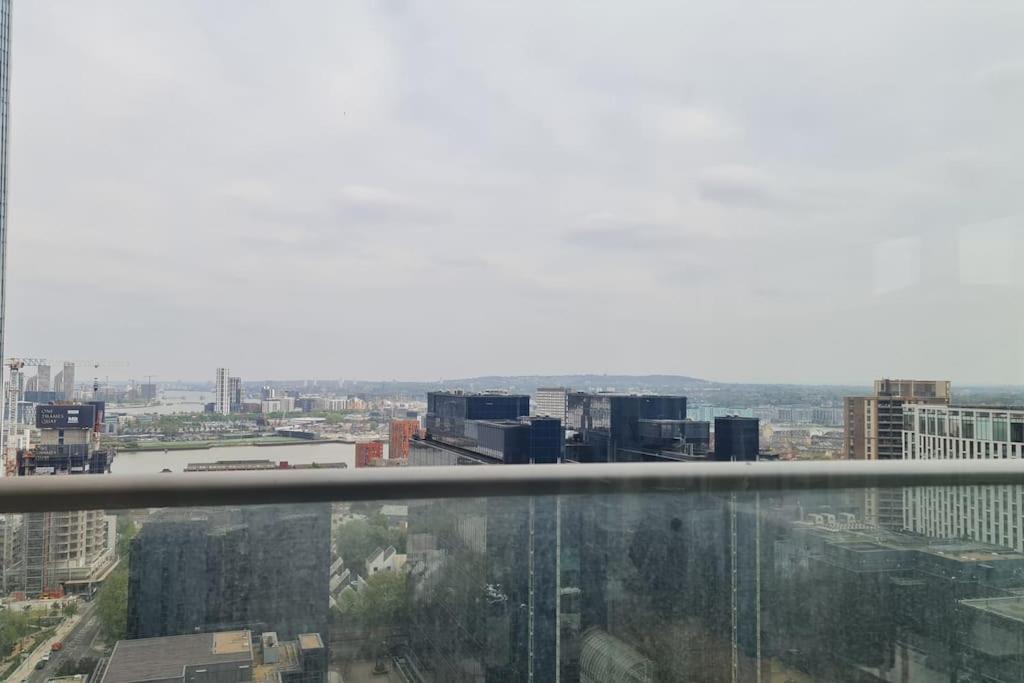 Skyview Waterside City Luxury Apartment London Luaran gambar
